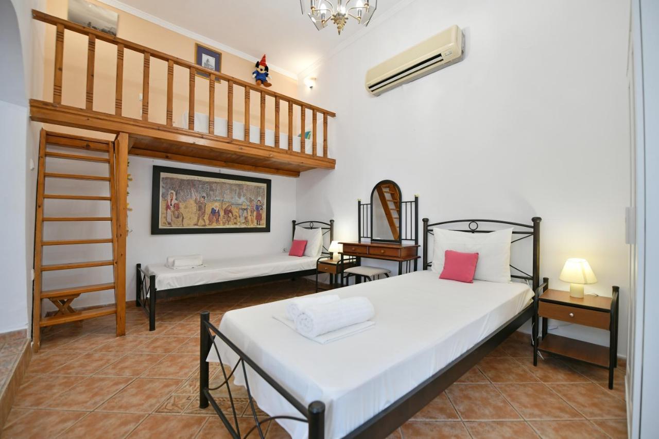 Maria'S House Villa Hydra  Exterior photo